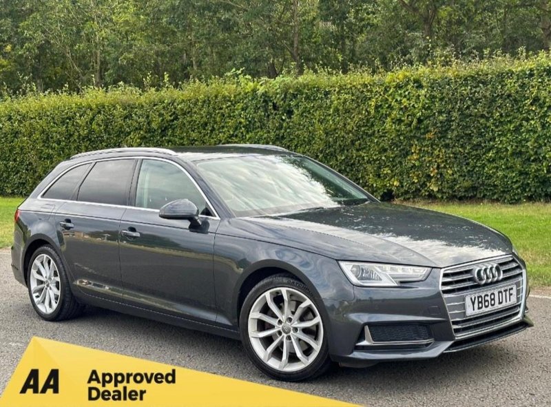 View AUDI A4 AVANT 2.0 TDI 35 Sport S Tronic Euro 6 (s/s) 5dr