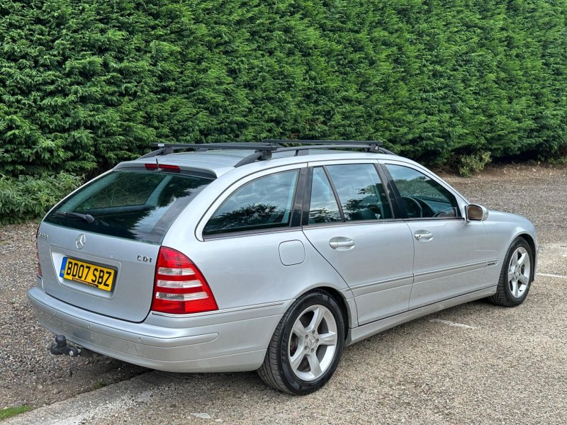 MERCEDES-BENZ C CLASS