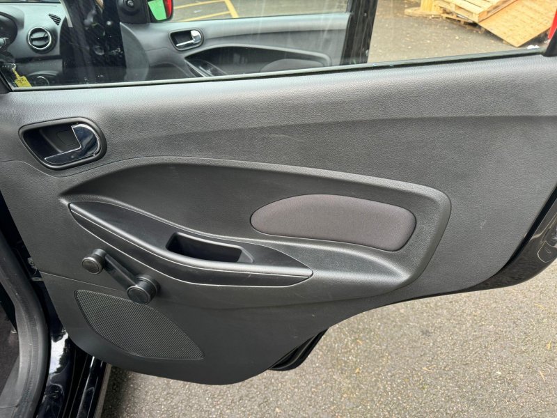 FORD KA+