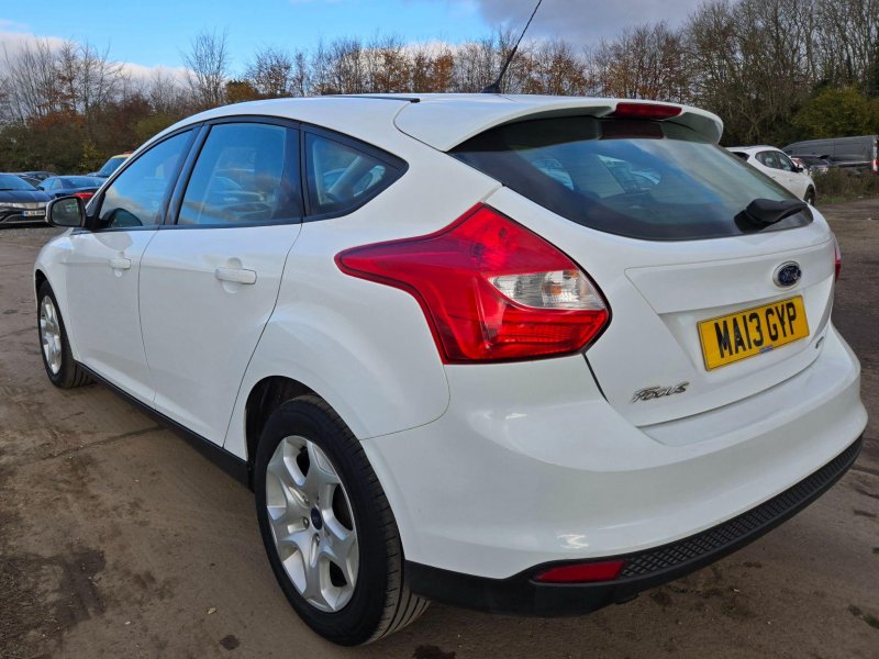 FORD FOCUS
