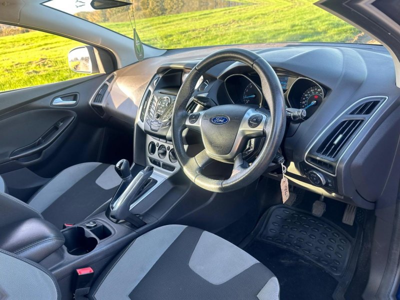 FORD FOCUS