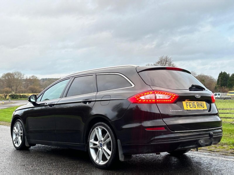 FORD MONDEO