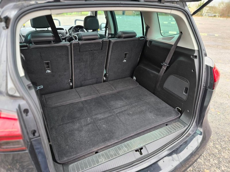 VAUXHALL ZAFIRA TOURER