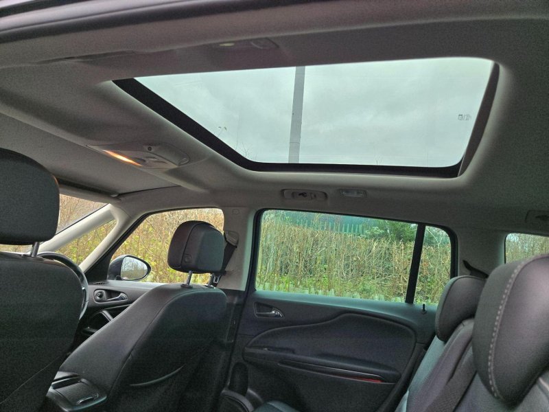 VAUXHALL ZAFIRA TOURER