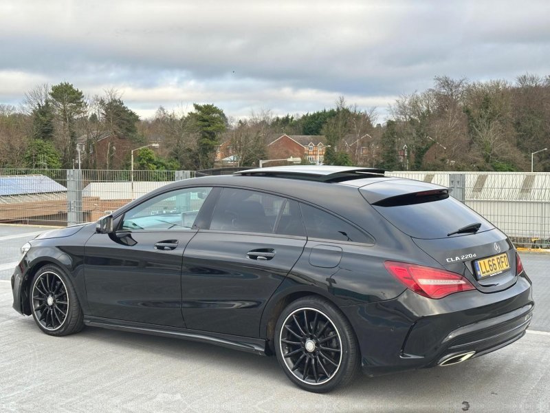 MERCEDES-BENZ CLA