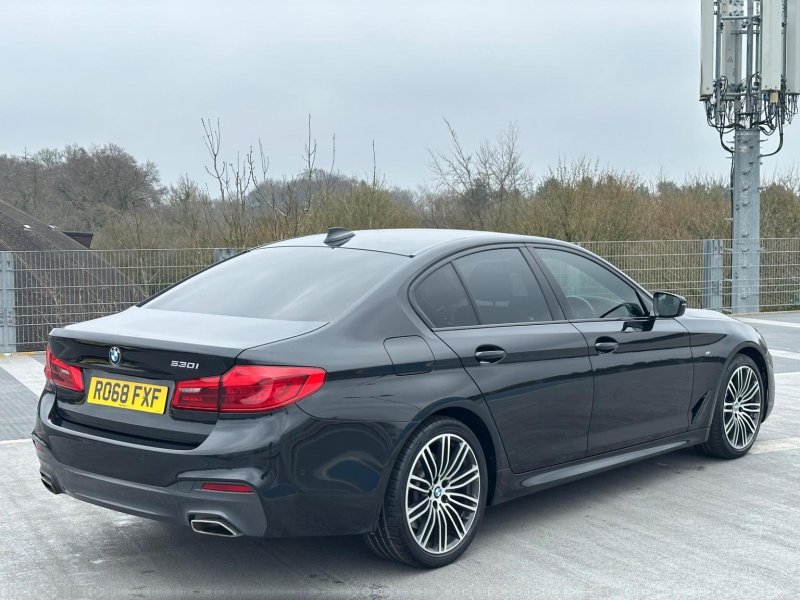 BMW 5 SERIES