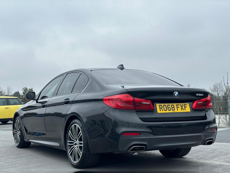 BMW 5 SERIES