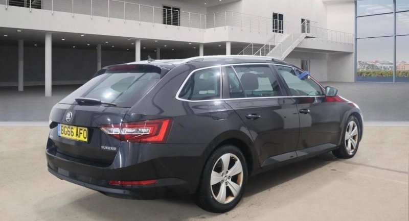 View SKODA SUPERB 1.6 TDI SE Technology DSG Euro 6 (s/s) 5dr