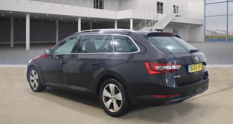 View SKODA SUPERB 1.6 TDI SE Technology DSG Euro 6 (s/s) 5dr