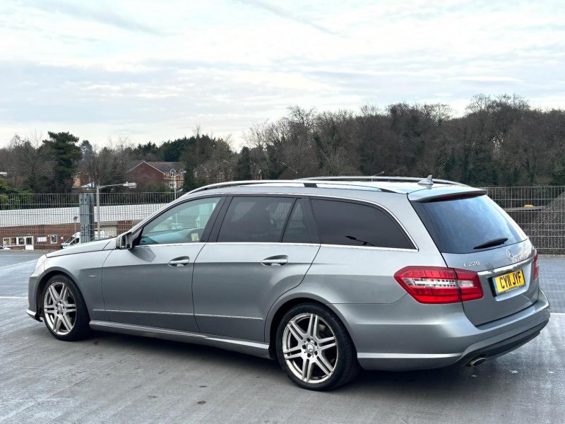 MERCEDES-BENZ E CLASS