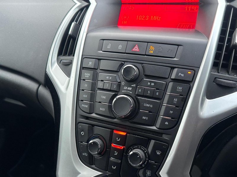VAUXHALL ASTRA