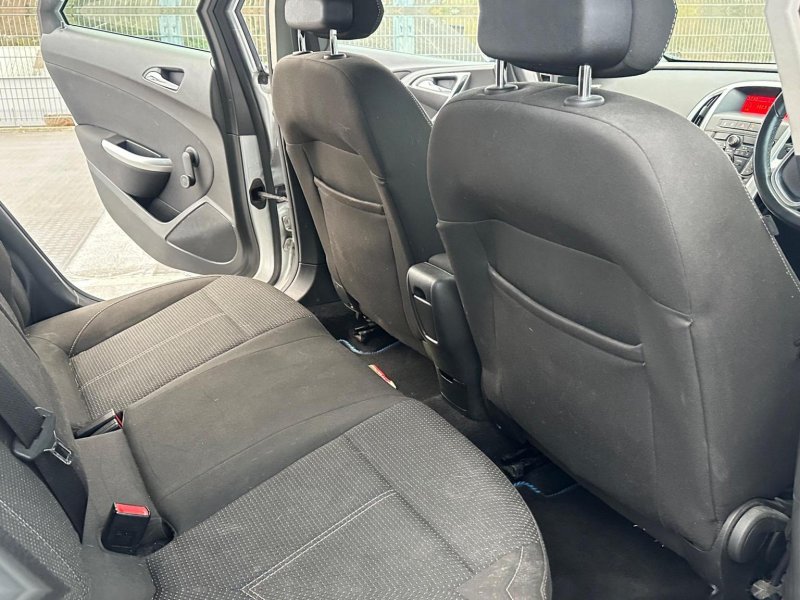 VAUXHALL ASTRA