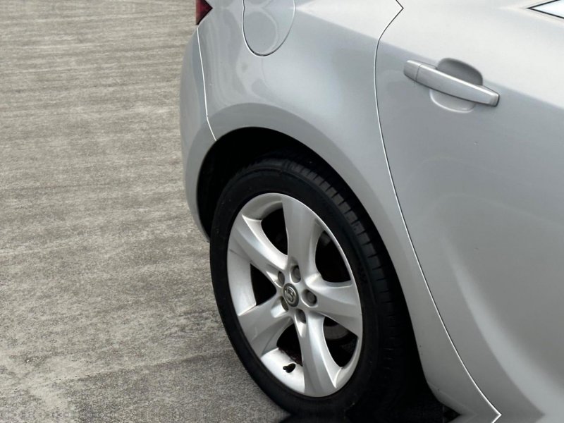 VAUXHALL ASTRA