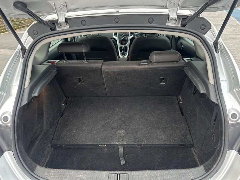 VAUXHALL ASTRA