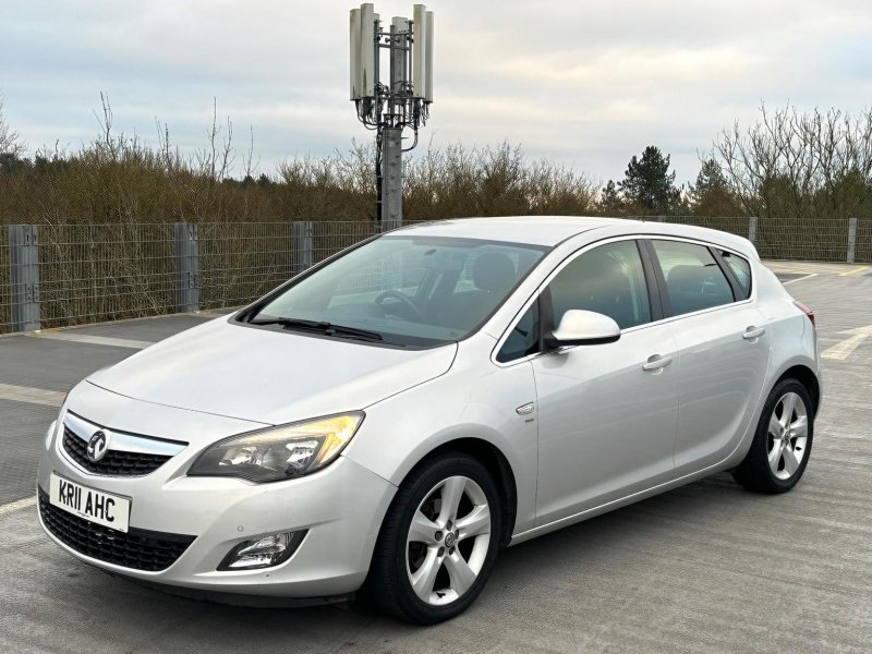 VAUXHALL ASTRA