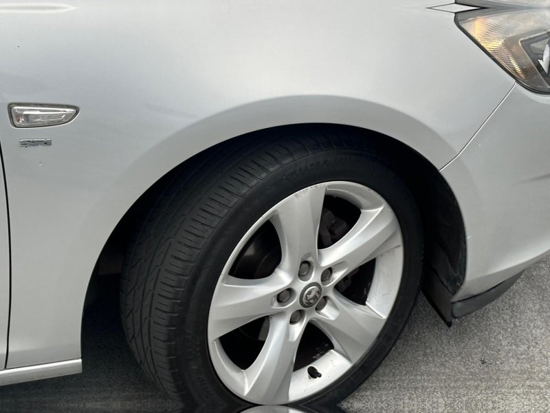 VAUXHALL ASTRA