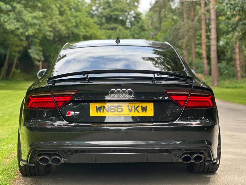 AUDI S7