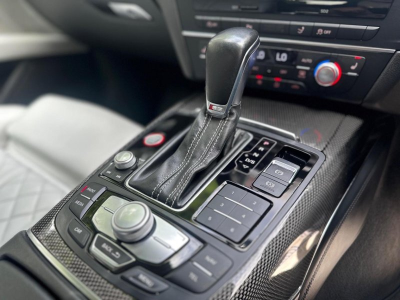 AUDI S7