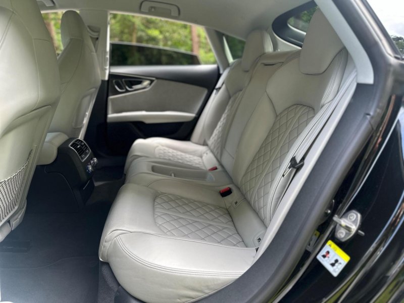 AUDI S7