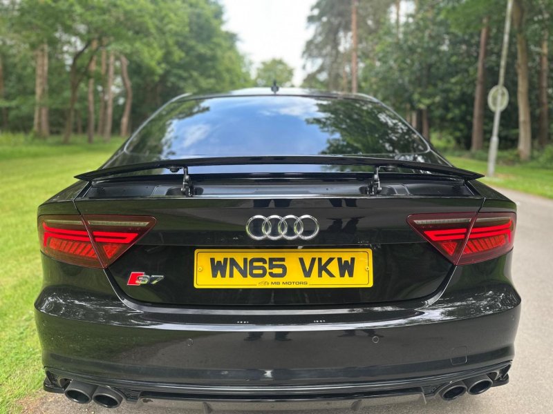 AUDI S7
