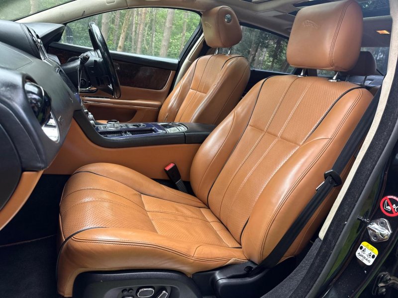View JAGUAR XJ 3.0d V6 Portfolio Auto Euro 5 4dr (LWB)