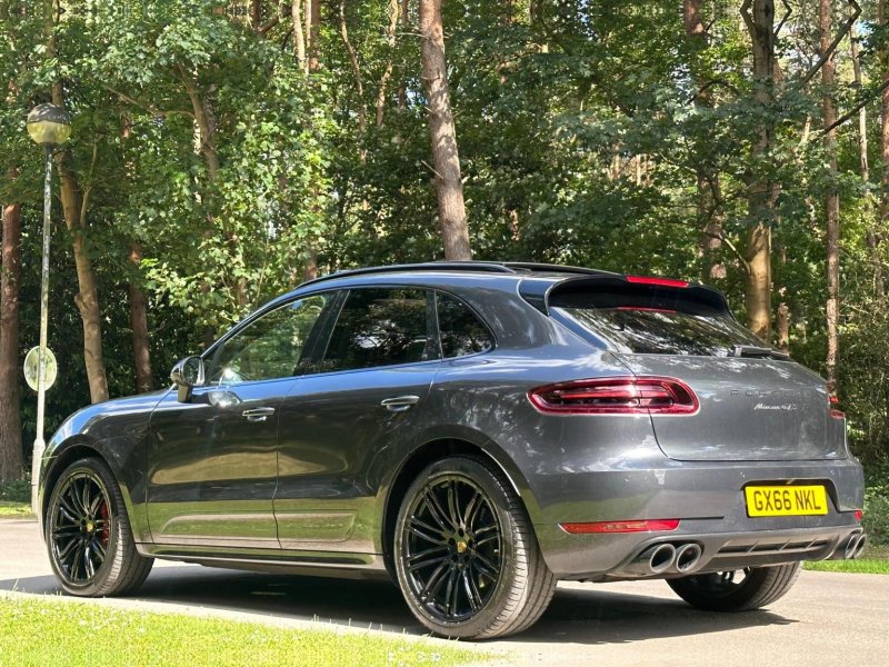 View PORSCHE MACAN 3.0T V6 GTS PDK 4WD Euro 6 (s/s) 5dr