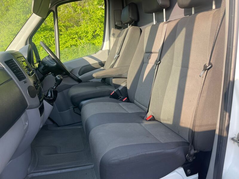 VOLKSWAGEN CRAFTER