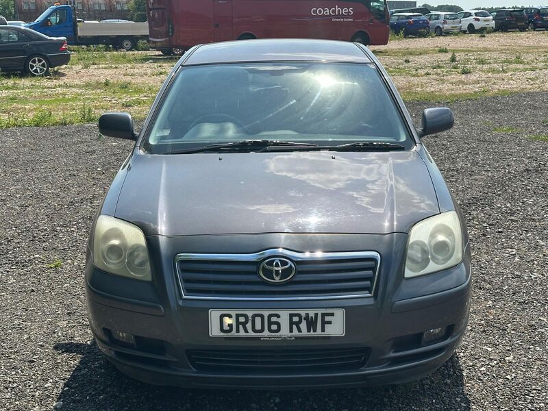 TOYOTA AVENSIS