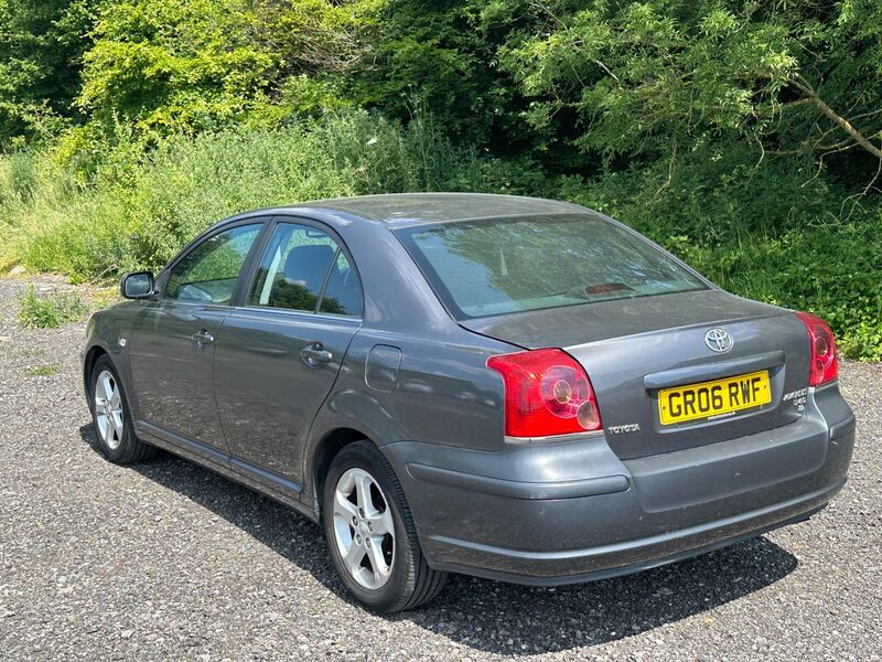 TOYOTA AVENSIS