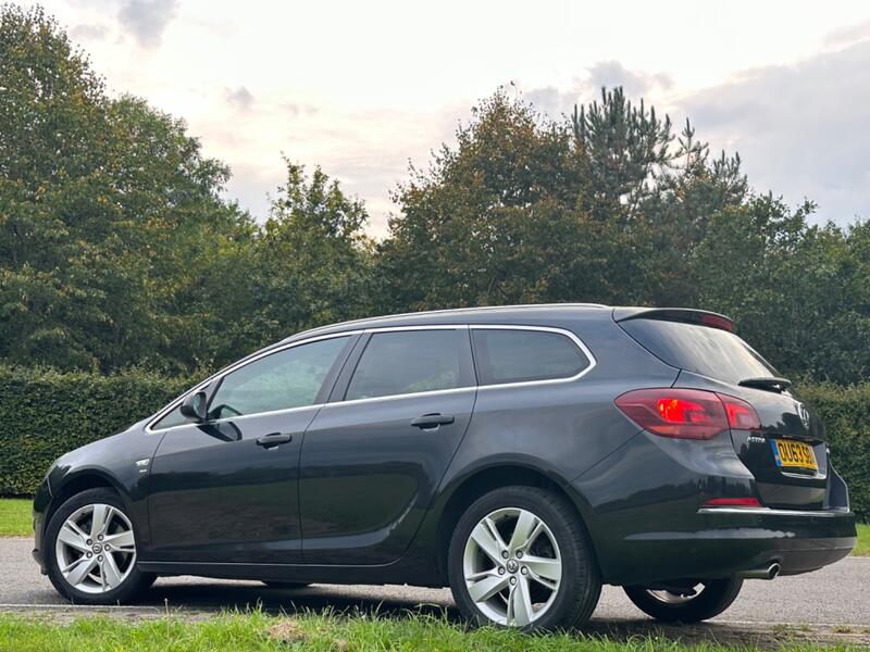 VAUXHALL ASTRA